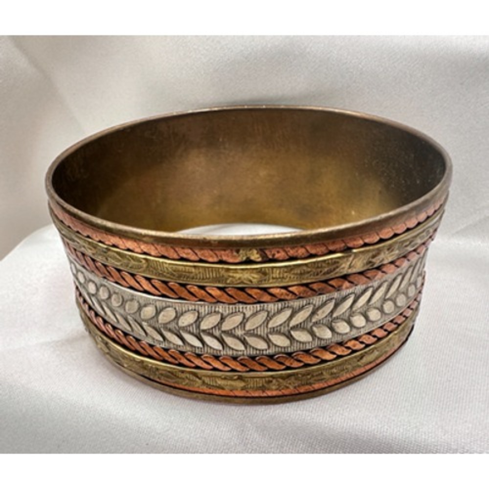Vintage 90s Textured Leaf Chunky Cuff Wide Bracelet Boho Mixed Tone Jewelry